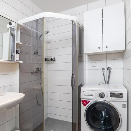 Cozy And Quiet Center Flat Free Parking تالين