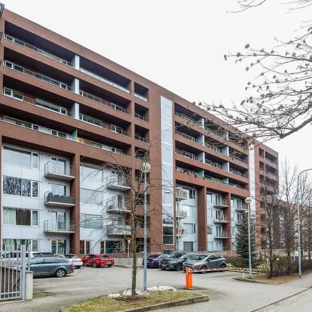 Apartamento Cozy And Quiet City Center Flat Plus Free Parking