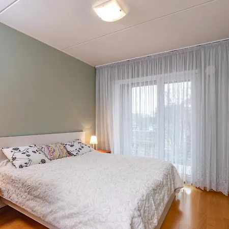 Cozy And Quiet City Center Flat Plus Free Parking *